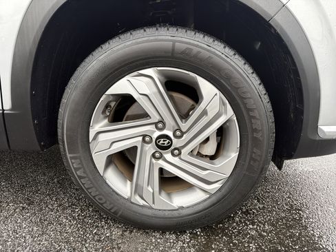 Used 2023 Hyundai Santa Fe SEL w/ Premium Package image 13