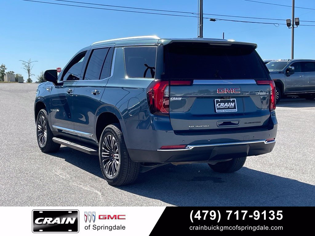 Used 2025 GMC Yukon Elevation w/ Elevation Premium Package AWD/4WD image 5