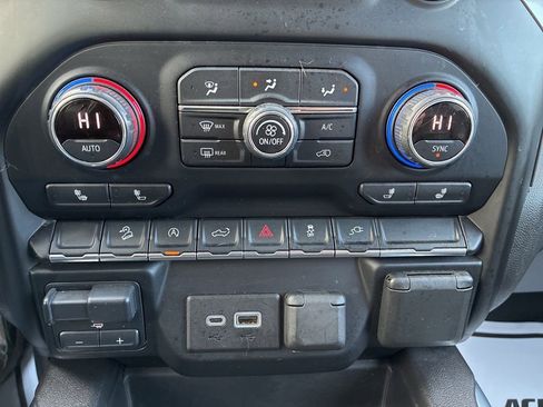 Used 2021 Chevrolet Silverado 1500 LT Trail Boss w/ Convenience Package II image 16