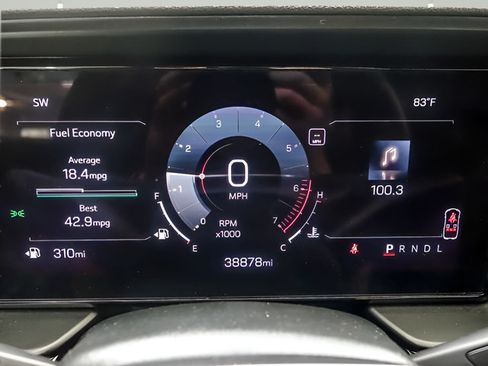 Used 2025 GMC Terrain Elevation FWD image 15