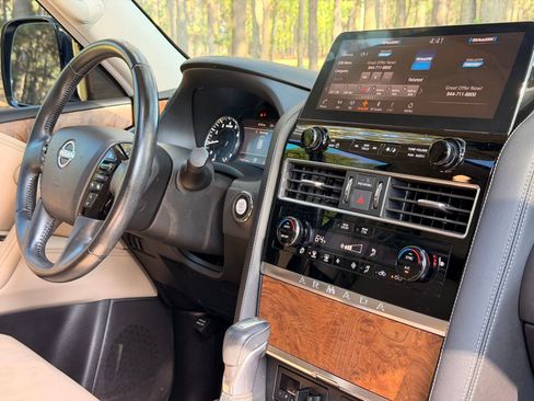 Used 2022 Nissan Armada SL w/ Captain's Chairs Package RWD image 22