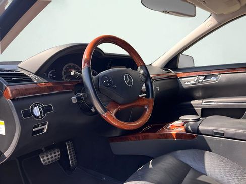 Used 2010 Mercedes-Benz S 550 image 36