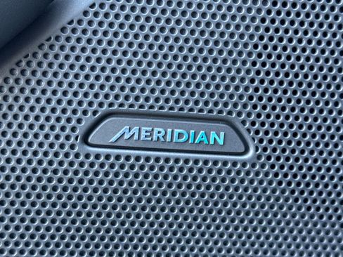 Used 2026 Land Rover Range Rover Velar Dynamic SE image 20