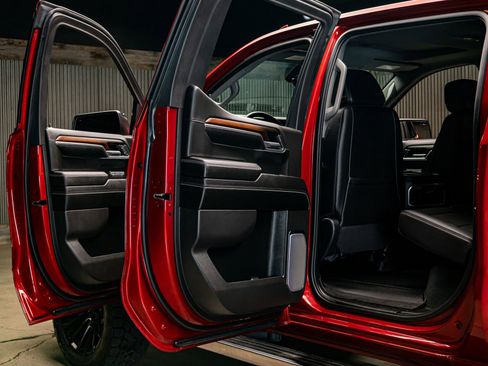 Used 2024 GMC Sierra 1500 Denali w/ Denali Reserve Package image 29