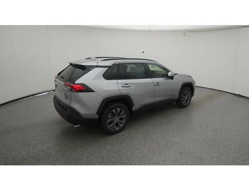 Used 2023 Toyota RAV4 XLE Premium AWD/4WD image 11