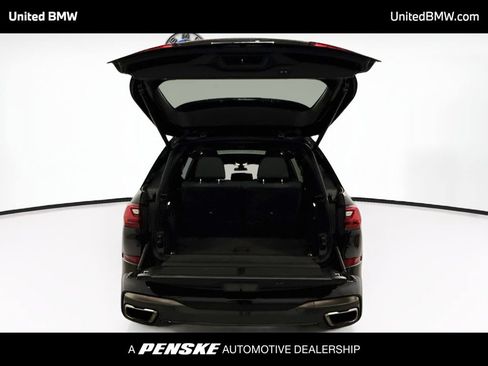 Used 2022 BMW X7 M50i w/ Executive Package AWD/4WD image 15