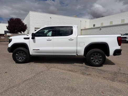 New 2026 GMC Sierra 1500 AT4X w/ LPO, Black Badging Package AWD/4WD image 8