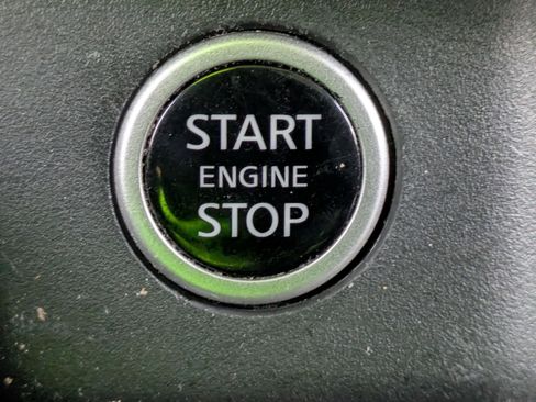 Used 2023 Nissan Rogue SV w/ SV Premium Package image 21