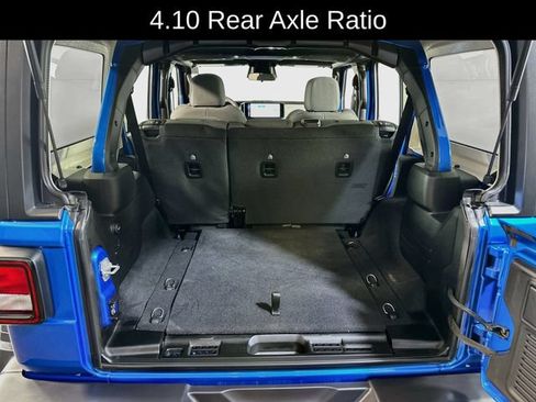 Used 2026 Jeep Wrangler Unlimited Sport AWD/4WD image 9