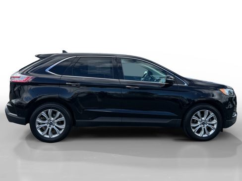 Certified 2020 Ford Edge Titanium w/ Equipment Group 301A FWD image 6