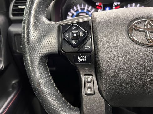 Used 2018 Toyota 4Runner TRD Off-Road Premium image 23