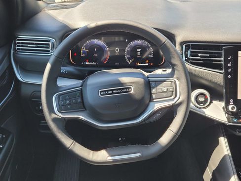 New 2026 Jeep Grand Wagoneer Limited AWD/4WD image 10