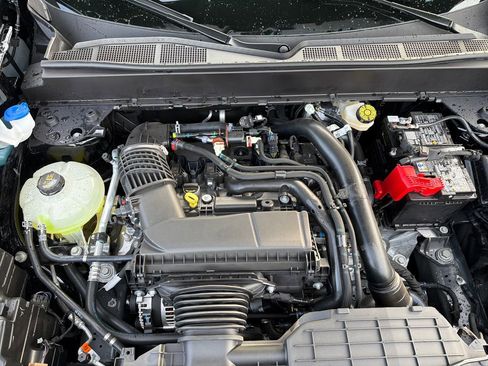 New 2025 Ford Maverick XL w/ 4K Tow Package image 20