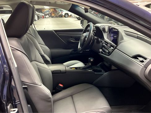 Certified 2025 Lexus ES 350 w/ Premium Package FWD image 28