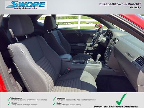 Used 2013 Dodge Challenger R/T image 18