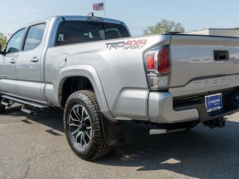 Used 2023 Toyota Tacoma TRD Sport AWD/4WD image 8