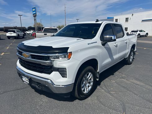 Used 2025 Chevrolet Silverado 1500 LT AWD/4WD image 8