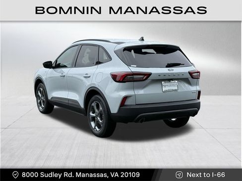 Used 2025 Ford Escape ST-Line image 26