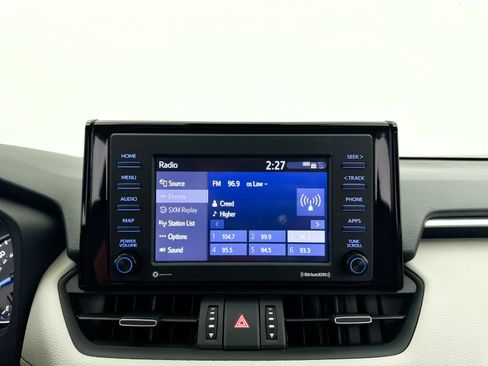 Used 2022 Toyota RAV4 XLE Premium AWD/4WD image 21