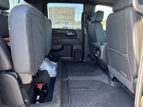 New 2026 GMC Sierra 2500 AT4 w/ AT4 Premium Plus Package image 15
