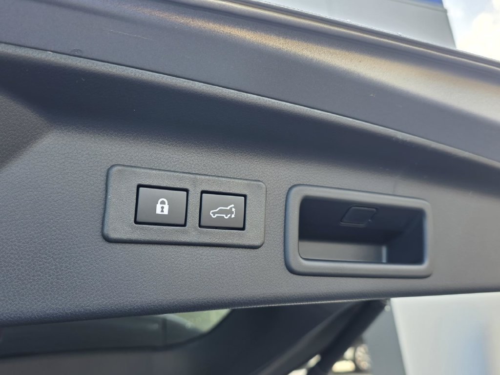New 2026 Subaru Forester Touring AWD/4WD image 13