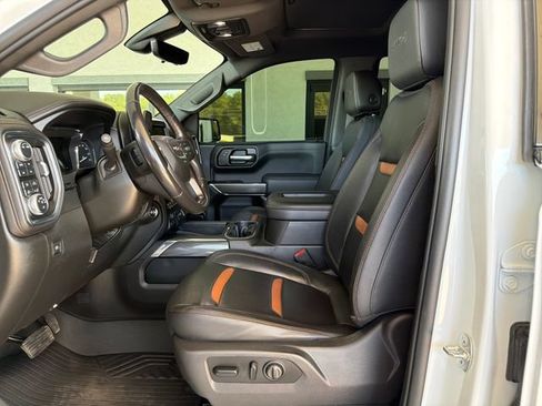 Used 2021 GMC Sierra 1500 AT4 w/ AT4 Premium Package AWD/4WD image 10