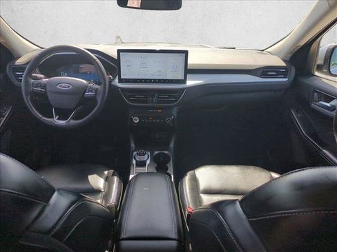 Used 2024 Ford Escape Platinum AWD/4WD image 17