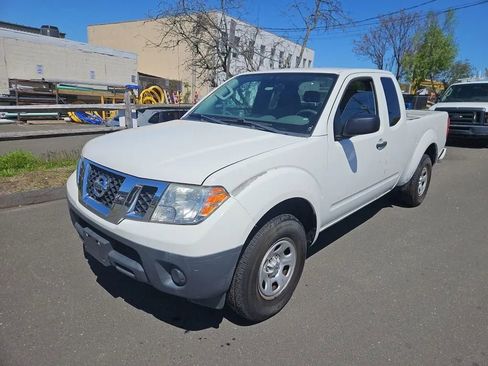 Used 2018 Nissan Frontier S RWD image 1