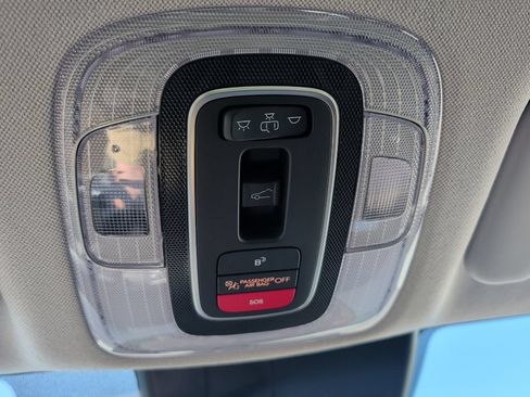 Used 2026 Hyundai Elantra Limited FWD image 25