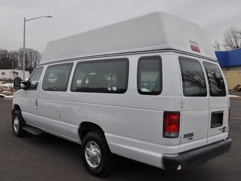 Used 2014 Ford E-250 and Econoline 250 Extended w/ Power Group RWD image 13