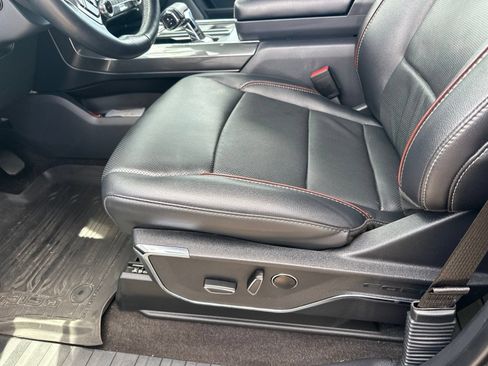 Used 2022 Ford F150 Lariat w/ Equipment Group 502A High AWD/4WD image 10