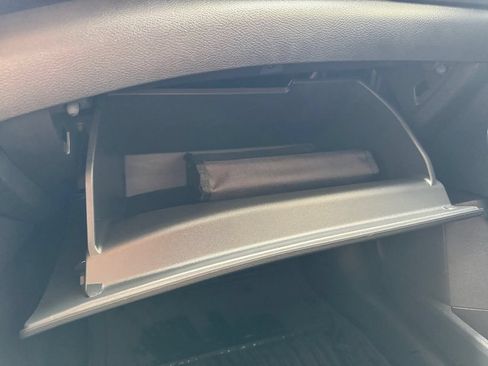 Used 2025 Nissan Sentra S FWD image 19