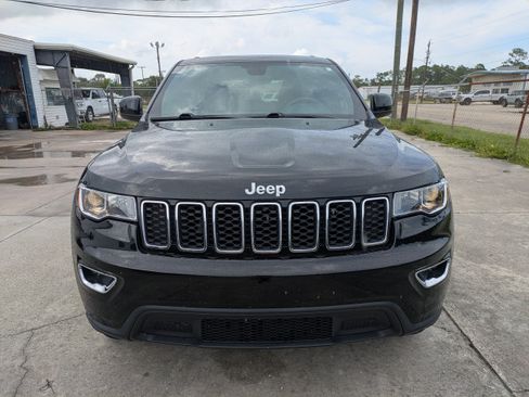 Used 2022 Jeep Grand Cherokee Laredo E RWD image 9