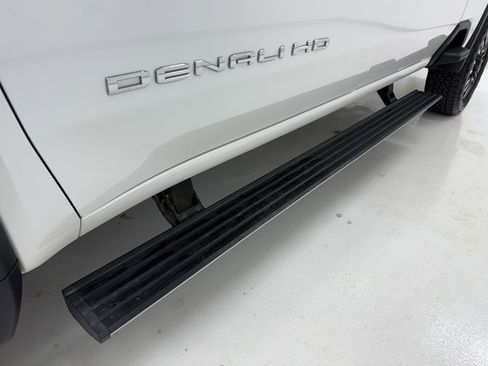 Used 2024 GMC Sierra 2500 Denali Ultimate w/ Max Trailering Package image 8