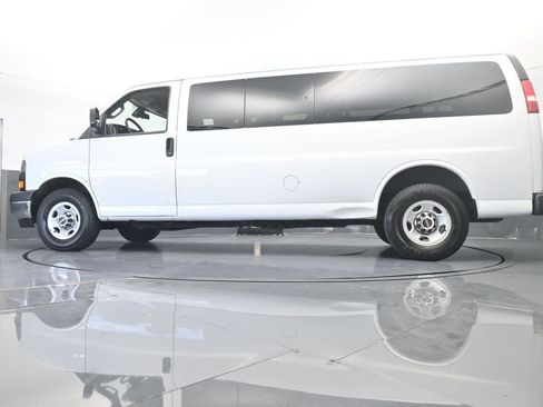 Used 2020 GMC Savana 3500 LT w/ LT Preferred Equipment Group image 51