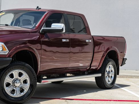 Used 2018 RAM 2500 Laramie w/ Convenience Group AWD/4WD image 9