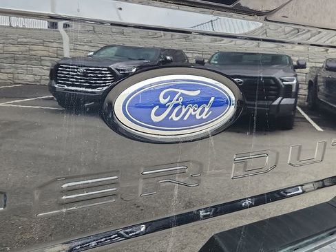 Used 2024 Ford F250 Lariat w/ Lariat Ultimate Package AWD/4WD image 29