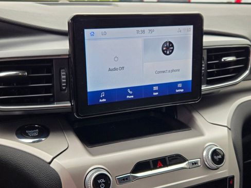 Used 2022 Ford Explorer XLT w/ Equipment Group 202A image 26