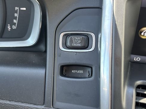 Used 2014 Volvo XC60 3.2 AWD/4WD image 18
