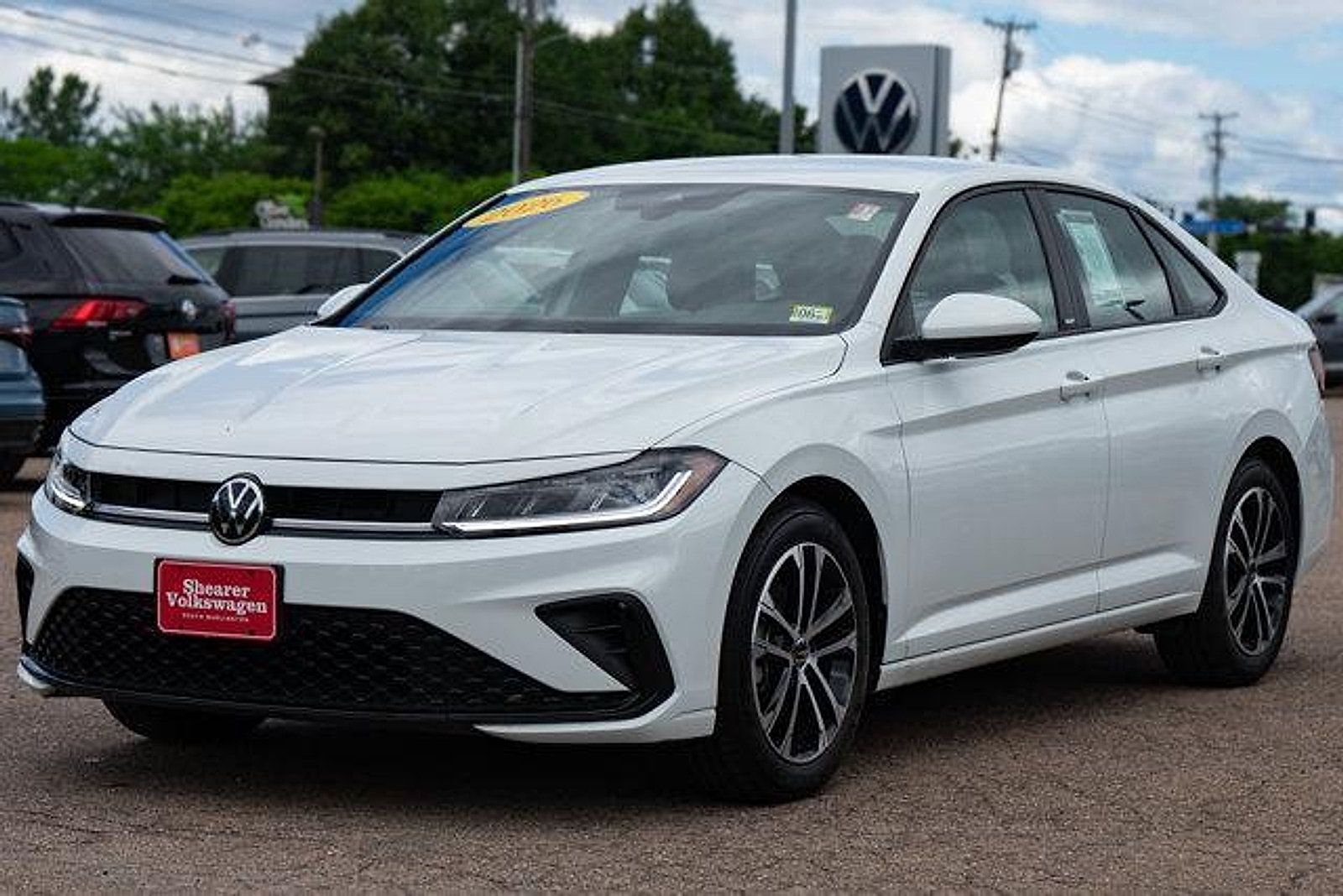 Used 2026 Volkswagen Jetta Sport FWD image 1
