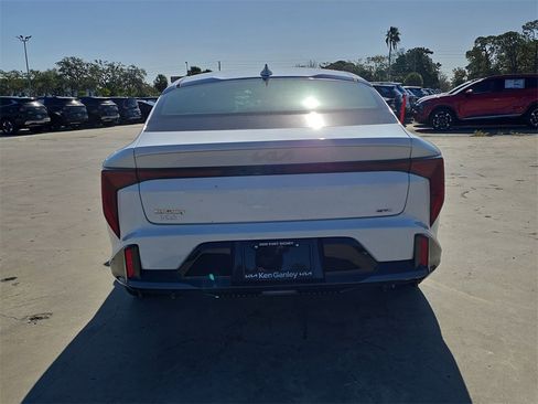New 2025 Kia K4 GT-Line image 7