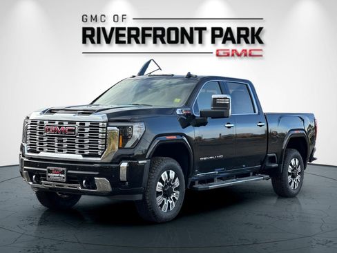 New 2026 GMC Sierra 2500 Denali w/ Denali Reserve Package AWD/4WD image 7