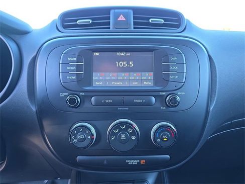 Used 2019 Kia Soul image 30