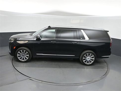 Used 2021 Cadillac Escalade ESV Premium Luxury Platinum image 36