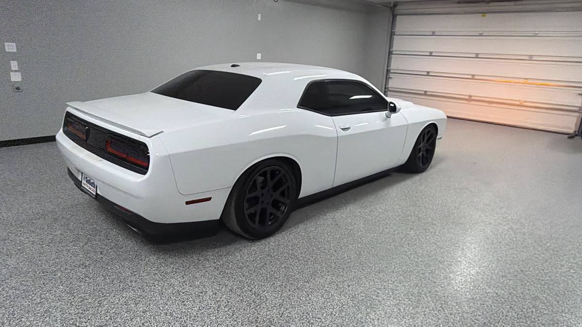 Used 2017 Dodge Challenger R/T RWD image 3