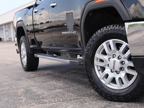 Used 2022 GMC Sierra 2500 SLT AWD/4WD image 4