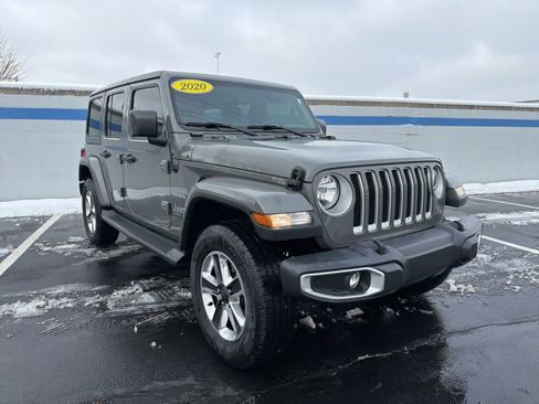 Used 2020 Jeep Wrangler Unlimited Sahara image 7