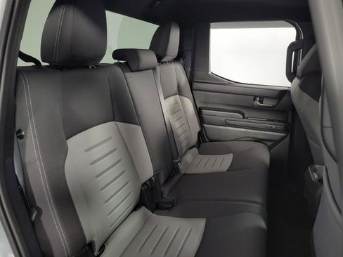 Used 2025 Toyota Tacoma TRD Sport image 16