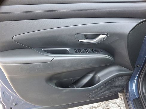 Certified 2025 Hyundai Tucson SEL image 12