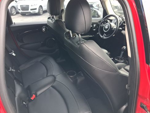 Used 2019 MINI Cooper S FWD image 30